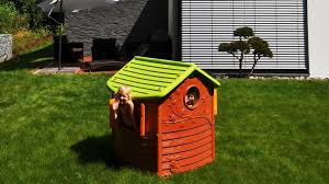 Mit holz knnen sie in ihrem garten nahezu alle ideen realisieren egal ob es sich um terrasse sichtschutz oder gartenhuschen handelt. Traumhauser Ein Energiespar Bauhaus Dritte Staffel Traumhauser Br Fernsehen Fernsehen Br De