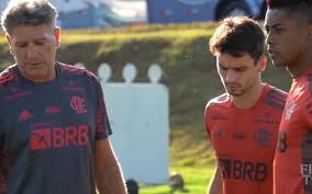 Discover the best free photos from bruno henrique. Bruno Henrique E Rodrigo Caio Treinam Normalmente E Reforcam O Flamengo Em Decisao Contra O Defensa Flamengo Coluna Do Fla