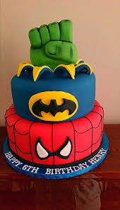 Gateau Spiderman Hulk Et Batman Superhero Birthday Cake Themed Birthday Cakes Boy Birthday Cake