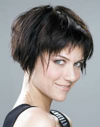 Coupe courte femme brune 2019. 1001 Idees Carre Plongeant Degrade On Arrondi Les Angles