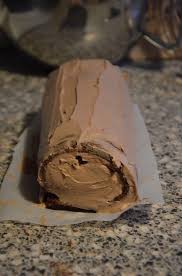 Buche Ganache Kinder Et Glacage Rocher Le Sucre Sale D Oum Souhaib Recette Dessert Leger Gateaux Et Desserts Ganache