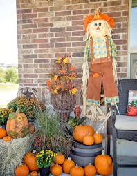 Some artists create pieces of art by using halloween pictures fall halloween halloween decorations fall thanksgiving hay bales barn parties fall decor happy fall hay bale fall decor. Easy Fall Porch Decorating Ideas Scattered Thoughts Of A Crafty Mom By Jamie Sanders