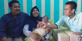 Lalu keluarga ibu mengusir ibu karena menanggung aib. Kisah Inspiratif Sepasang Kekasih Rintis Usaha Hingga Menikah Miliki 75 Cabang Merdeka Com