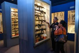 Ancaman komunis dan pengisytiharan darurat : Muzium Pdrm Simpan Pusaka Sang Saka Biru Utusan Borneo Online
