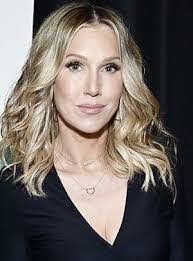 Tania Ware's Instagram, Twitter & Facebook