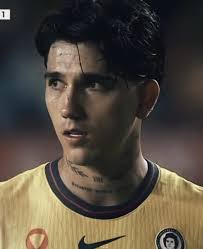 Kevin Alvarez: Stunning Edits That Wow Fans