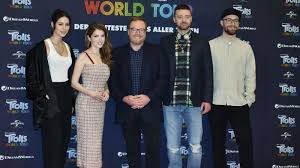 Lena ist mit mark forster zusammen! Lena Mark Forster Zusammen Auf Dem Roten Teppich