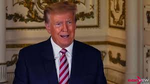 Trump launched the most extraordinary political movement in history, dethroning political dynasties, defeating the washington establishment, and becoming the first true outsider elected as. Sehr Hubsche Frau Donald Trump Witzelt Uber Michelle Obama Und Lasst Saal Toben Politik
