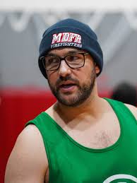 On Saturdays.. WE HOOP! 💪 The teams highlighted are predicted to win🔥  #LetsHoop