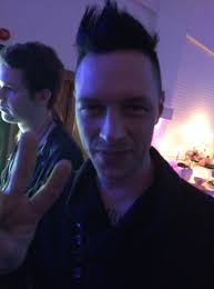 Shotsrace med Dead by april-Marcus