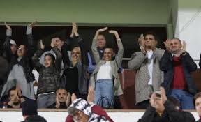 Stiri interne • pe 30.05.2019 la 18:14. Valentin Dragnea S A Dus Iar Pe Stadion DupÄƒ Ce A Fost Injurat In GiuleÈ™ti Fiul Lui Liviu Dragnea A VÄƒzut Eliminarea Echipei Sale Din CupÄƒ Stiri Pe Surse Cele Mai