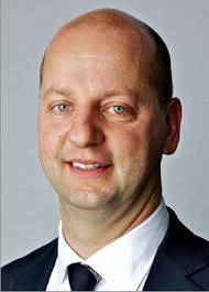 Gardner wins UK New Zealander of the Year Award in London