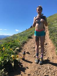 Naked hiking is kind of my thing 😋 : r/PublicFlashing