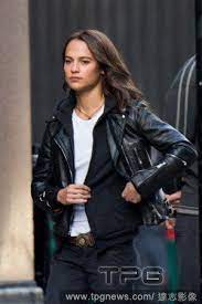 Alicia Vikander Lara Kroft Aktrisy Odezhda