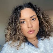 Bailey Williams (@baileydinelle) • Threads, Say more