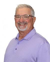 Angela Gosney's Instagram, Twitter & Facebook