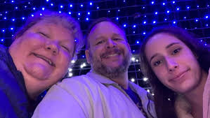 Elizabeth Brosius's Instagram, Twitter & Facebook