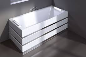 Scarica il catalogo e richiedi prezzi di grande dame by gruppo treesse, vasca da bagno centro stanza ovale su piedi design paolo parea, collezione vasche in stile classico Hydromassage Bathtub Crystal Line Gruppo Treesse Acrylic Steel White