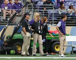 This year, the scarlet knights appear to be downright embarrassing. Huskies Team Physicians On Hand As Uw Football Starts 2016 Season Against Rutgers Uw Orthopaedics And Sports Medicine Seattle