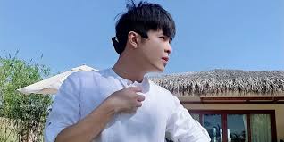 Được biết, duy khánh và gin tuấn kiệt là những người bạn rất thân thiết, cả hai thường không ngại ngần công khai tình cảm và tỏ tình thế này trên mạng xã chưa dừng lại ở đó, mới đây duy khánh còn khoe được gin tuấn kiệt ngỏ lời năm sau qua nhà nói chuyện vì được fan ủng hộ quá nhiều. Gin Tuáº¥n Kiá»‡t Lá»™ Clip Nong