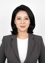 그리고 다시한번 느끼는건 이영이 능력자라는거. ë°°í˜„ì§„ ë‚˜ë¬´ìœ„í‚¤