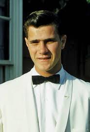 Trooper puts life in danger to stop wrong-way driver