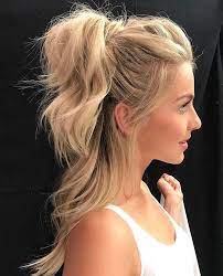 Julianne Hough S Amazing Half Up Ponytail Super Blonde Half Pony Hairstyles Short Hair Styles Hair Styles