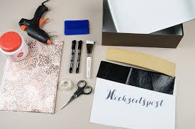 Hier finden sie eine liste kostenloser bastelvorlagen und bastelbögen. Diy Hochzeitspost Aus Schuhkarton Mit Gratis Bastelvorlage