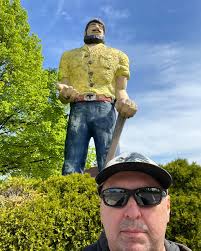 Eldon McGraw (@usaroadsideattractions) • Instagram photos and videos