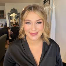 Lauren LaGrange (@laurenlagrangemua) • Instagram photos and videos