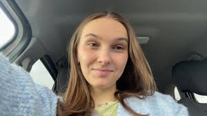 Hi guys, I'm Julia (29) from Germany, currently looking for a job to  collect my 88 days :) I live in Lennox Head (NSW) so anything within 1h  radius would be great.