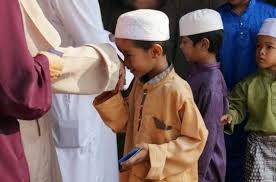 It marks the end of ramadan, which is a month of fasting and prayer. How Malaysians Celebrate Hari Raya All About Kuala Lumpur Thing To Do Travel Dining And Things To Do