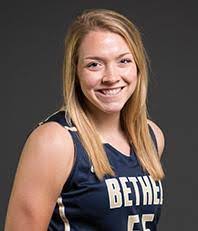 Lainie Cox's Instagram, Twitter & Facebook