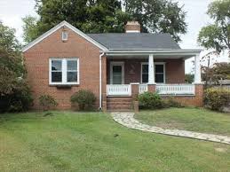 1403 Woodlawn Ave Maryville Tennessee 37804 Reo Home Details Reo Properties And Bank Owned Best 1403 Woodlawn Ave M In 2020 Bank Owned Homes Woodlawn Reo Properties