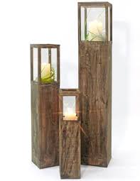 Antikholz Laterne Windlicht Saule Rustika 80cm Von Ellasdekokrempel Edelrost Deko Artikel Auf Dawanda Com Laternen Holz Holzlaternen Holz Saulen