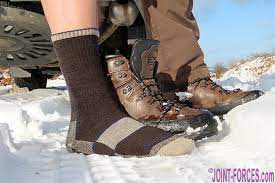 Dense, resilient terry loop cushioning surrounds the calf, foot bottom and toes. Darn Tough Hike Trek Socks Joint Forces News