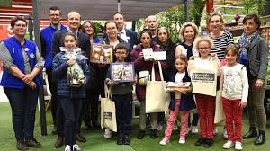 Vous recherchez la carte ou le plan de châteauroux et de ses environs ? Chasse Aux Oeufs Recompensee Au Carrefour De Chateauroux