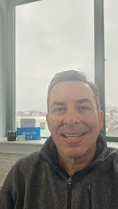 Jeffrey Duerr's Instagram, Twitter & Facebook