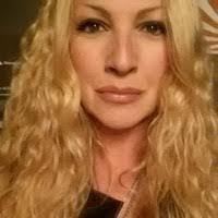 Lisa Rovinsky's Instagram, Twitter & Facebook