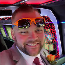 Iris Brennan's Instagram, Twitter & Facebook