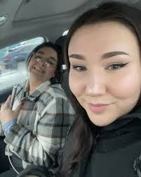 Trisha Gore's Instagram, Twitter & Facebook