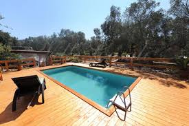 Le acque cristalline del salento, assicurano una vacanza ricca di fascino ed emozioni. Affitta Villa Con Piscina Sul Mare Nel Salento Puglia