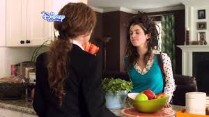 Disney channel es un canal de televisión por suscripción latinoamericano de origen estadounidense, propiedad de the walt disney company latin america y operado por disney media networks latin america (bajo la licencia de disney branded television). Ziua Balului Un Nou Film Original La Disney Channel Youtube