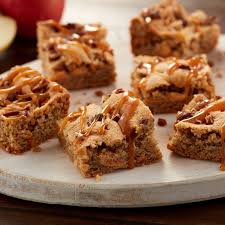 The 8 x 8 coated corrugated pan with lid is a durable, functional, and money. Recipe Right Non Stick 9 Inch Square Brownie Baking Pan With Lid Multipack Of 2 Wilton