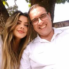 Olha só o Marc Simonetti dando spoiler da capa do Filhos de Duna (terceiro  livro da série) :o