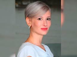 Katie Deluca's Instagram, Twitter & Facebook