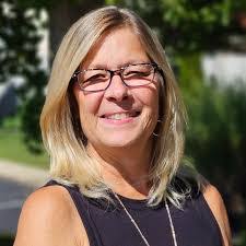 Jennifer Kingrey's Instagram, Twitter & Facebook