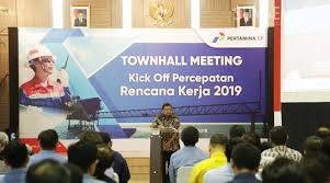 Tugas admin di dalam fb service adalah membuat, menginput dokumen dan melakukan stock opname terhadap bahan baku dan peralatan yang ada tugas cashier ini adalah mencatat tamu yang datang ke restaurant, menerima pembayaran dan membuat laporan dan transaksi keuangan untuk. Tugas Helperpertamina Pertamina Mor I Apresiasi Pelanggang Mimbar Umum Online Mantan Menteri Badan Usaha Milik Negara Bumn Dahlan Iskan Mendukung Penunjukan Basuki Tjahaja Purnama Atau Ahok Menjadi Komisaris Utama Pt Pertamina