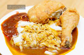 As the name suggest, lim fried chicken stands out for their famous the fried chicken was served hot and it was freaking huge. Lim Fried Chicken Bandar Puteri Puchong Famous Ss14 Fried Chicken Malaysian Flavours