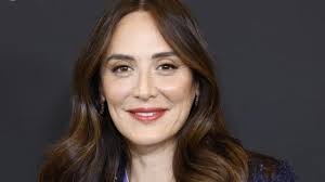 Cómo Mengual y Carbonell enseñan a nadar a la reportera de JALEOS